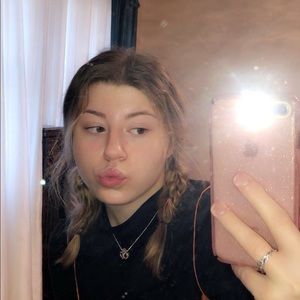 Meet your Posher, Lejla